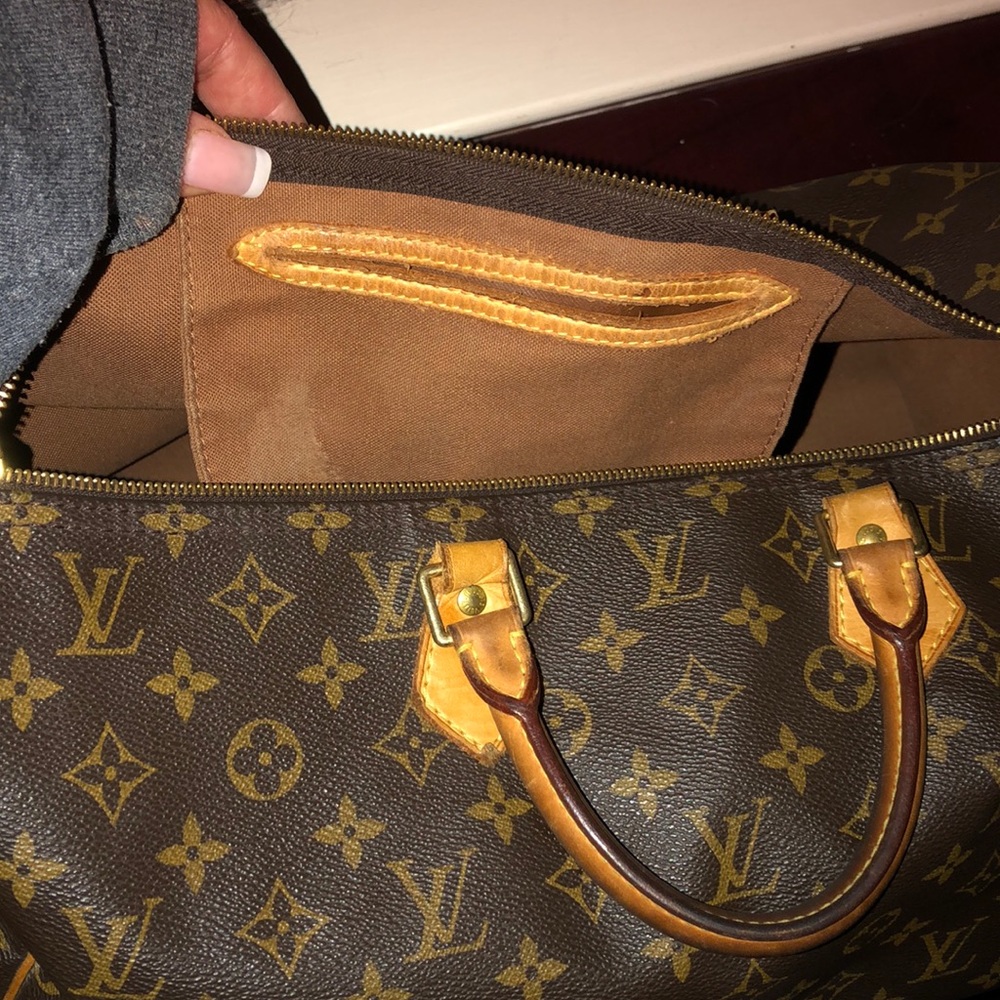 Excellent Condition Louis Vuitton Speedy 40 - Picture 4 of 7